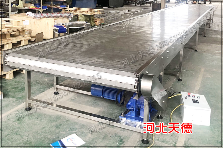 鏈板輸送機(jī)