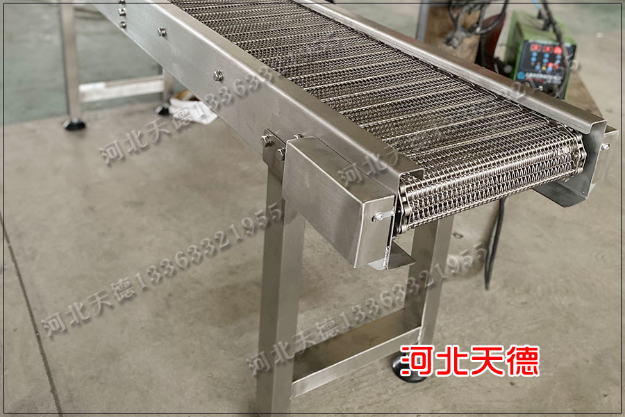 網(wǎng)帶輸送設備